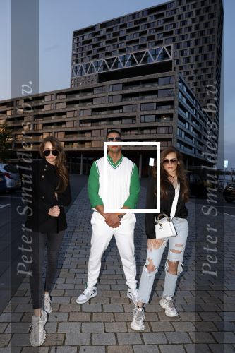 Amsterdam 4 mei 2022
Opnames videoclip Jalal Oba bij Pontsteiger.