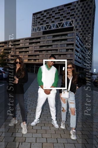 Amsterdam 4 mei 2022
Opnames videoclip Jalal Oba bij Pontsteiger.