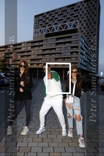 Amsterdam 4 mei 2022
Opnames videoclip Jalal Oba bij Pontsteiger.