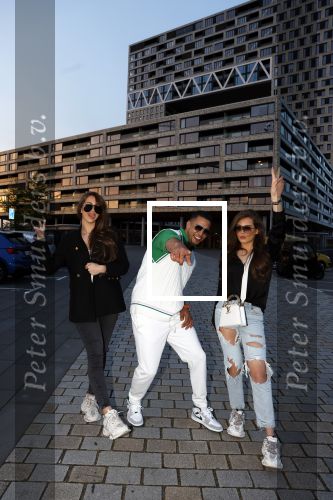 Amsterdam 4 mei 2022
Opnames videoclip Jalal Oba bij Pontsteiger.