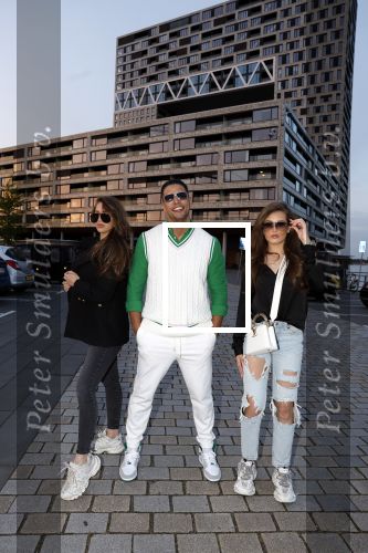 Amsterdam 4 mei 2022
Opnames videoclip Jalal Oba bij Pontsteiger.