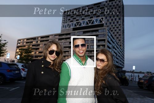 Amsterdam 4 mei 2022
Opnames videoclip Jalal Oba bij Pontsteiger.