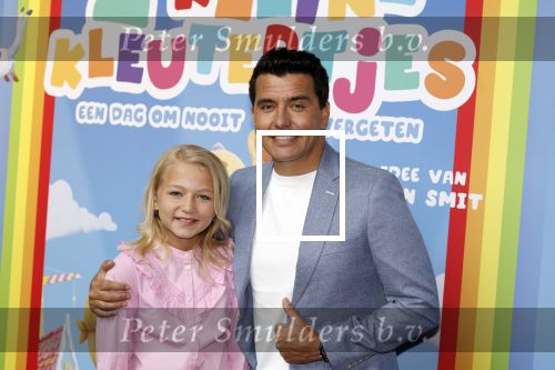 Amsterdam 1 mei 2022
Premiere 2 kleine kleutertjes bedacht door Jan Smit . Jan kwam met zijn vrouw Liza en kinderen Fem Emma en zoon Senn