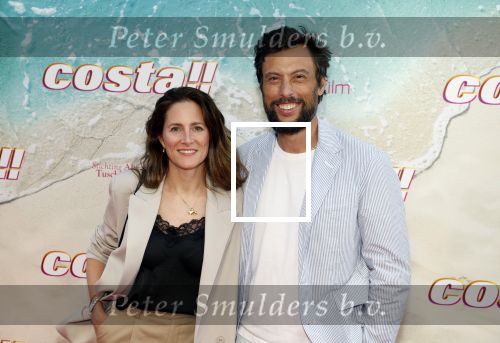 Amsterdam 20 april 2022
Premiere Costa in Tuschinski. Castleden oa , Katja Schuurman Abbey Hoes Soy Kroon Stephanie v Eer Oscar Aerts Sinan Eroglu Roeland Fernhout Tina de Bruin en Lisa Zweerman . De regisseur is Jon Karhaus en Diederik Jekel heeft het script geschreven. Kaja Wolffers met partner
