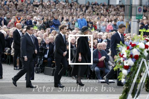 Amsterdam 4 m2i 2022
Dodenherdenking op de dam . Aanwezig oa Koning Willem Alexander Koningin Maxima Mark Rutte en burgemeester Femke Halsema . Kasja Ollongren