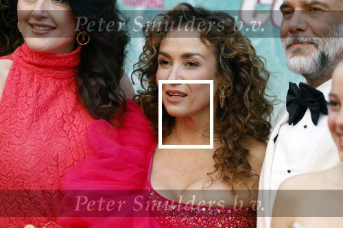 Amsterdam 20 april 2022
Premiere Costa in Tuschinski. Castleden oa , Katja Schuurman Abbey Hoes Soy Kroon Stephanie v Eer Oscar Aerts Sinan Eroglu Roeland Fernhout Tina de Bruin en Lisa Zweerman . De regisseur is Jon Karhaus en Diederik Jekel heeft het script geschreven.