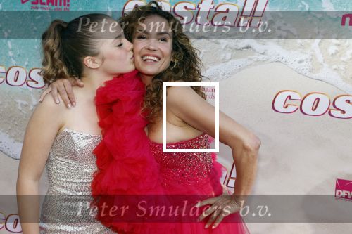Amsterdam 20 april 2022
Premiere Costa in Tuschinski. Castleden oa , Katja Schuurman Abbey Hoes Soy Kroon Stephanie v Eer Oscar Aerts Sinan Eroglu Roeland Fernhout Tina de Bruin en Lisa Zweerman . De regisseur is Jon Karhaus en Diederik Jekel heeft het script geschreven.