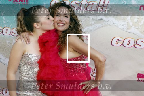 Amsterdam 20 april 2022
Premiere Costa in Tuschinski. Castleden oa , Katja Schuurman Abbey Hoes Soy Kroon Stephanie v Eer Oscar Aerts Sinan Eroglu Roeland Fernhout Tina de Bruin en Lisa Zweerman . De regisseur is Jon Karhaus en Diederik Jekel heeft het script geschreven.