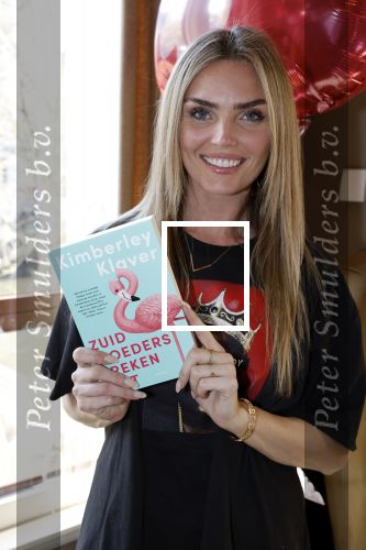 Amsterdam 20 april 2022
Boekpresentatie van Kimberley Klaver bij Dutchess.
Kim Feenstra
