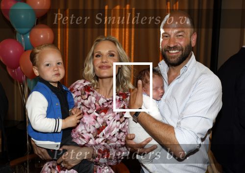 Amsterdam 20 april 2022
Boekpresentatie van Kimberley Klaver bij Dutchess.
Kimberley met haar partner Michel v d Bergh
