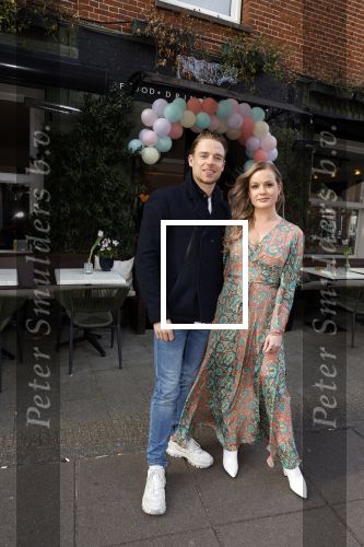 Amsterdam 29 april 2022
Opening Restaurant Poppys van Moise Trustfull Carola Kirschbaum en Britt Scholte in de amsterdamse pijp.
Carola met haar vriend Koen Weijland