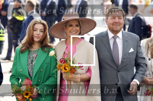 Maastricht 27 april 2022
Koningsdag wordt dit jaar in Maastricht gevierd . Aanwezig Koning Willem Alexander Koningin Maxima Prinses Amalia Prinses Alexia Prinses Ariane Prins Constantijn Prinses Laurentien Prins Maurits Prinses Marilene Prins Bernhard Prinses Annette Prins Floris Prinses Aimee Prins Pieter Christiaan en Prinses Annette.