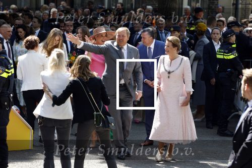 Maastricht 27 april 2022
Koningsdag wordt dit jaar in Maastricht gevierd . Aanwezig Koning Willem Alexander Koningin Maxima Prinses Amalia Prinses Alexia Prinses Ariane Prins Constantijn Prinses Laurentien Prins Maurits Prinses Marilene Prins Bernhard Prinses Annette Prins Floris Prinses Aimee Prins Pieter Christiaan en Prinses Annette.