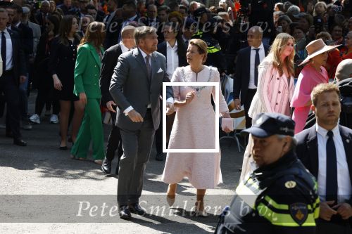 Maastricht 27 april 2022
Koningsdag wordt dit jaar in Maastricht gevierd . Aanwezig Koning Willem Alexander Koningin Maxima Prinses Amalia Prinses Alexia Prinses Ariane Prins Constantijn Prinses Laurentien Prins Maurits Prinses Marilene Prins Bernhard Prinses Annette Prins Floris Prinses Aimee Prins Pieter Christiaan en Prinses Annette.