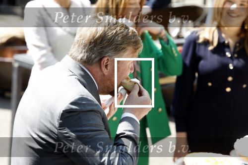 Maastricht 27 april 2022
Koningsdag wordt dit jaar in Maastricht gevierd . Aanwezig Koning Willem Alexander Koningin Maxima Prinses Amalia Prinses Alexia Prinses Ariane Prins Constantijn Prinses Laurentien Prins Maurits Prinses Marilene Prins Bernhard Prinses Annette Prins Floris Prinses Aimee Prins Pieter Christiaan en Prinses Annette.