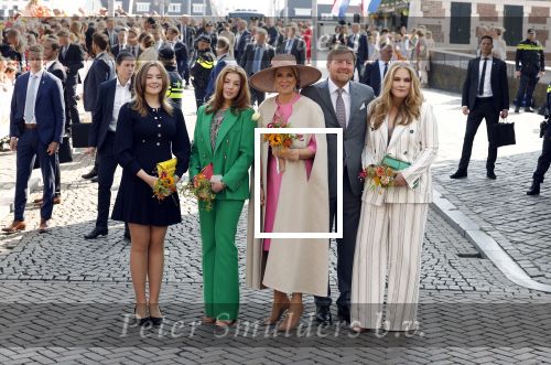 Maastricht 27 april 2022
Koningsdag wordt dit jaar in Maastricht gevierd . Aanwezig Koning Willem Alexander Koningin Maxima Prinses Amalia Prinses Alexia Prinses Ariane Prins Constantijn Prinses Laurentien Prins Maurits Prinses Marilene Prins Bernhard Prinses Annette Prins Floris Prinses Aimee Prins Pieter Christiaan en Prinses Annette.