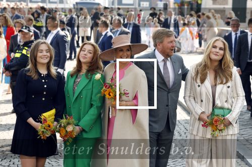 Maastricht 27 april 2022
Koningsdag wordt dit jaar in Maastricht gevierd . Aanwezig Koning Willem Alexander Koningin Maxima Prinses Amalia Prinses Alexia Prinses Ariane Prins Constantijn Prinses Laurentien Prins Maurits Prinses Marilene Prins Bernhard Prinses Annette Prins Floris Prinses Aimee Prins Pieter Christiaan en Prinses Annette.