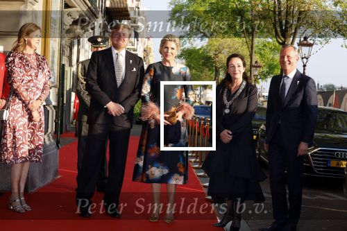Amsterdam 5 mei 2022
5 mei concert op de amstel bij Carre met oa aanwezig Koning Willem Alexander en Koningin Maxima . Burgemeester Femke Halsema ontvangt het paar.