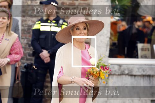 Maastricht 27 april 2022
Koningsdag wordt dit jaar in Maastricht gevierd . Aanwezig Koning Willem Alexander Koningin Maxima Prinses Amalia Prinses Alexia Prinses Ariane Prins Constantijn Prinses Laurentien Prins Maurits Prinses Marilene Prins Bernhard Prinses Annette Prins Floris Prinses Aimee Prins Pieter Christiaan en Prinses Annette.