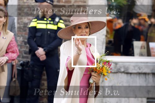 Maastricht 27 april 2022
Koningsdag wordt dit jaar in Maastricht gevierd . Aanwezig Koning Willem Alexander Koningin Maxima Prinses Amalia Prinses Alexia Prinses Ariane Prins Constantijn Prinses Laurentien Prins Maurits Prinses Marilene Prins Bernhard Prinses Annette Prins Floris Prinses Aimee Prins Pieter Christiaan en Prinses Annette.