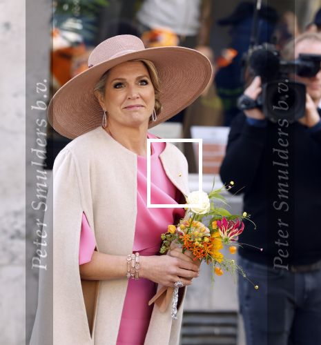 Maastricht 27 april 2022
Koningsdag wordt dit jaar in Maastricht gevierd . Aanwezig Koning Willem Alexander Koningin Maxima Prinses Amalia Prinses Alexia Prinses Ariane Prins Constantijn Prinses Laurentien Prins Maurits Prinses Marilene Prins Bernhard Prinses Annette Prins Floris Prinses Aimee Prins Pieter Christiaan en Prinses Annette.