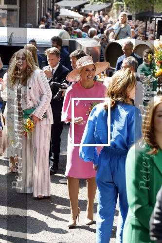 Maastricht 27 april 2022
Koningsdag wordt dit jaar in Maastricht gevierd . Aanwezig Koning Willem Alexander Koningin Maxima Prinses Amalia Prinses Alexia Prinses Ariane Prins Constantijn Prinses Laurentien Prins Maurits Prinses Marilene Prins Bernhard Prinses Annette Prins Floris Prinses Aimee Prins Pieter Christiaan en Prinses Annette.