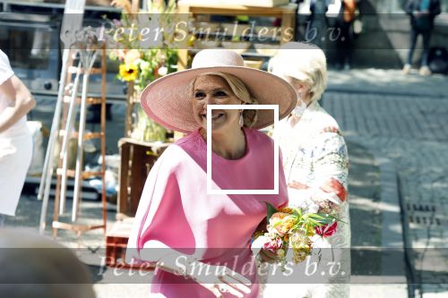 Maastricht 27 april 2022
Koningsdag wordt dit jaar in Maastricht gevierd . Aanwezig Koning Willem Alexander Koningin Maxima Prinses Amalia Prinses Alexia Prinses Ariane Prins Constantijn Prinses Laurentien Prins Maurits Prinses Marilene Prins Bernhard Prinses Annette Prins Floris Prinses Aimee Prins Pieter Christiaan en Prinses Annette.