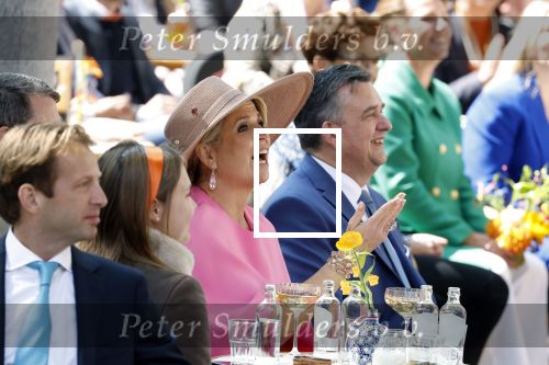Maastricht 27 april 2022
Koningsdag wordt dit jaar in Maastricht gevierd . Aanwezig Koning Willem Alexander Koningin Maxima Prinses Amalia Prinses Alexia Prinses Ariane Prins Constantijn Prinses Laurentien Prins Maurits Prinses Marilene Prins Bernhard Prinses Annette Prins Floris Prinses Aimee Prins Pieter Christiaan en Prinses Annette.