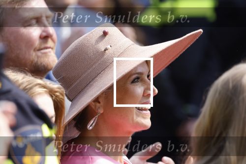 Maastricht 27 april 2022
Koningsdag wordt dit jaar in Maastricht gevierd . Aanwezig Koning Willem Alexander Koningin Maxima Prinses Amalia Prinses Alexia Prinses Ariane Prins Constantijn Prinses Laurentien Prins Maurits Prinses Marilene Prins Bernhard Prinses Annette Prins Floris Prinses Aimee Prins Pieter Christiaan en Prinses Annette.