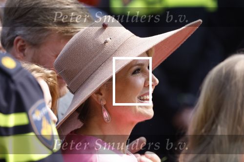 Maastricht 27 april 2022
Koningsdag wordt dit jaar in Maastricht gevierd . Aanwezig Koning Willem Alexander Koningin Maxima Prinses Amalia Prinses Alexia Prinses Ariane Prins Constantijn Prinses Laurentien Prins Maurits Prinses Marilene Prins Bernhard Prinses Annette Prins Floris Prinses Aimee Prins Pieter Christiaan en Prinses Annette.