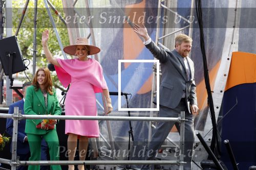 Maastricht 27 april 2022
Koningsdag wordt dit jaar in Maastricht gevierd . Aanwezig Koning Willem Alexander Koningin Maxima Prinses Amalia Prinses Alexia Prinses Ariane Prins Constantijn Prinses Laurentien Prins Maurits Prinses Marilene Prins Bernhard Prinses Annette Prins Floris Prinses Aimee Prins Pieter Christiaan en Prinses Annette.