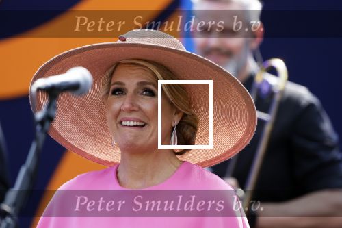 Maastricht 27 april 2022
Koningsdag wordt dit jaar in Maastricht gevierd . Aanwezig Koning Willem Alexander Koningin Maxima Prinses Amalia Prinses Alexia Prinses Ariane Prins Constantijn Prinses Laurentien Prins Maurits Prinses Marilene Prins Bernhard Prinses Annette Prins Floris Prinses Aimee Prins Pieter Christiaan en Prinses Annette.