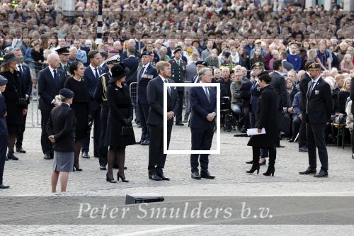 Amsterdam 4 m2i 2022
Dodenherdenking op de dam . Aanwezig oa Koning Willem Alexander Koningin Maxima Mark Rutte en burgemeester Femke Halsema .