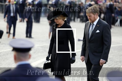 Amsterdam 4 m2i 2022
Dodenherdenking op de dam . Aanwezig oa Koning Willem Alexander Koningin Maxima Mark Rutte en burgemeester Femke Halsema .