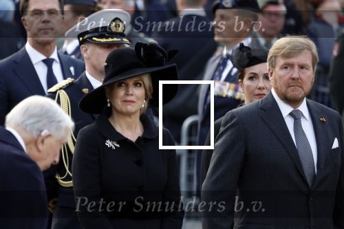 Amsterdam 4 m2i 2022
Dodenherdenking op de dam . Aanwezig oa Koning Willem Alexander Koningin Maxima Mark Rutte en burgemeester Femke Halsema .