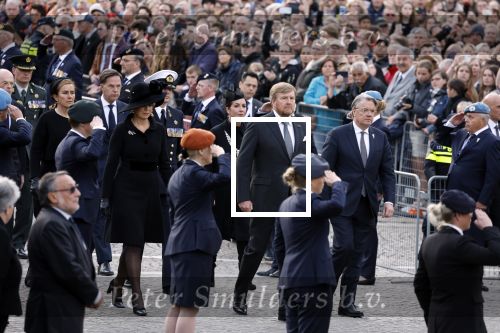 Amsterdam 4 m2i 2022
Dodenherdenking op de dam . Aanwezig oa Koning Willem Alexander Koningin Maxima Mark Rutte en burgemeester Femke Halsema .