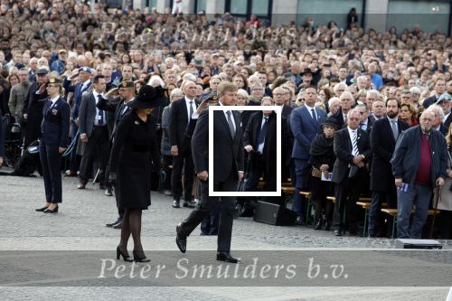 Amsterdam 4 m2i 2022
Dodenherdenking op de dam . Aanwezig oa Koning Willem Alexander Koningin Maxima Mark Rutte en burgemeester Femke Halsema .