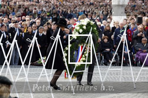 Amsterdam 4 m2i 2022
Dodenherdenking op de dam . Aanwezig oa Koning Willem Alexander Koningin Maxima Mark Rutte en burgemeester Femke Halsema .