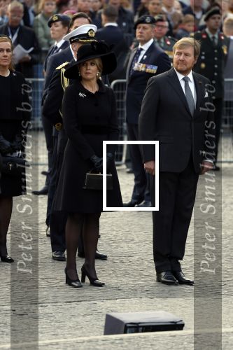 Amsterdam 4 m2i 2022
Dodenherdenking op de dam . Aanwezig oa Koning Willem Alexander Koningin Maxima Mark Rutte en burgemeester Femke Halsema .