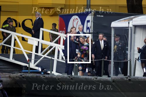 Amsterdam 5 mei 2022
5 mei concert op de amstel bij Carre met oa aanwezig Koning Willem Alexander en Koningin Maxima .