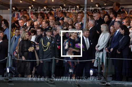 Amsterdam 5 mei 2022
5 mei concert op de amstel bij Carre met oa aanwezig Koning Willem Alexander en Koningin Maxima .
