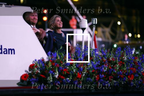 Amsterdam 5 mei 2022
5 mei concert op de amstel bij Carre met oa aanwezig Koning Willem Alexander en Koningin Maxima .
