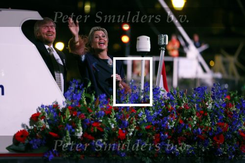 Amsterdam 5 mei 2022
5 mei concert op de amstel bij Carre met oa aanwezig Koning Willem Alexander en Koningin Maxima .