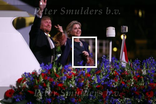 Amsterdam 5 mei 2022
5 mei concert op de amstel bij Carre met oa aanwezig Koning Willem Alexander en Koningin Maxima .