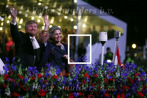 Amsterdam 5 mei 2022
5 mei concert op de amstel bij Carre met oa aanwezig Koning Willem Alexander en Koningin Maxima .