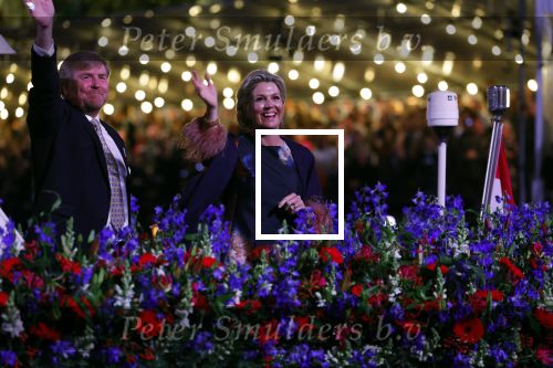 Amsterdam 5 mei 2022
5 mei concert op de amstel bij Carre met oa aanwezig Koning Willem Alexander en Koningin Maxima .