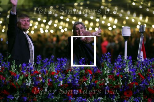 Amsterdam 5 mei 2022
5 mei concert op de amstel bij Carre met oa aanwezig Koning Willem Alexander en Koningin Maxima .