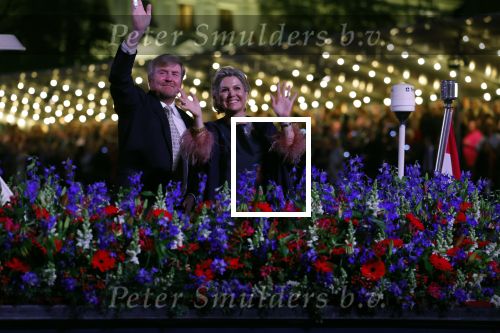 Amsterdam 5 mei 2022
5 mei concert op de amstel bij Carre met oa aanwezig Koning Willem Alexander en Koningin Maxima .