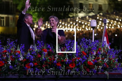 Amsterdam 5 mei 2022
5 mei concert op de amstel bij Carre met oa aanwezig Koning Willem Alexander en Koningin Maxima .