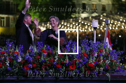 Amsterdam 5 mei 2022
5 mei concert op de amstel bij Carre met oa aanwezig Koning Willem Alexander en Koningin Maxima .